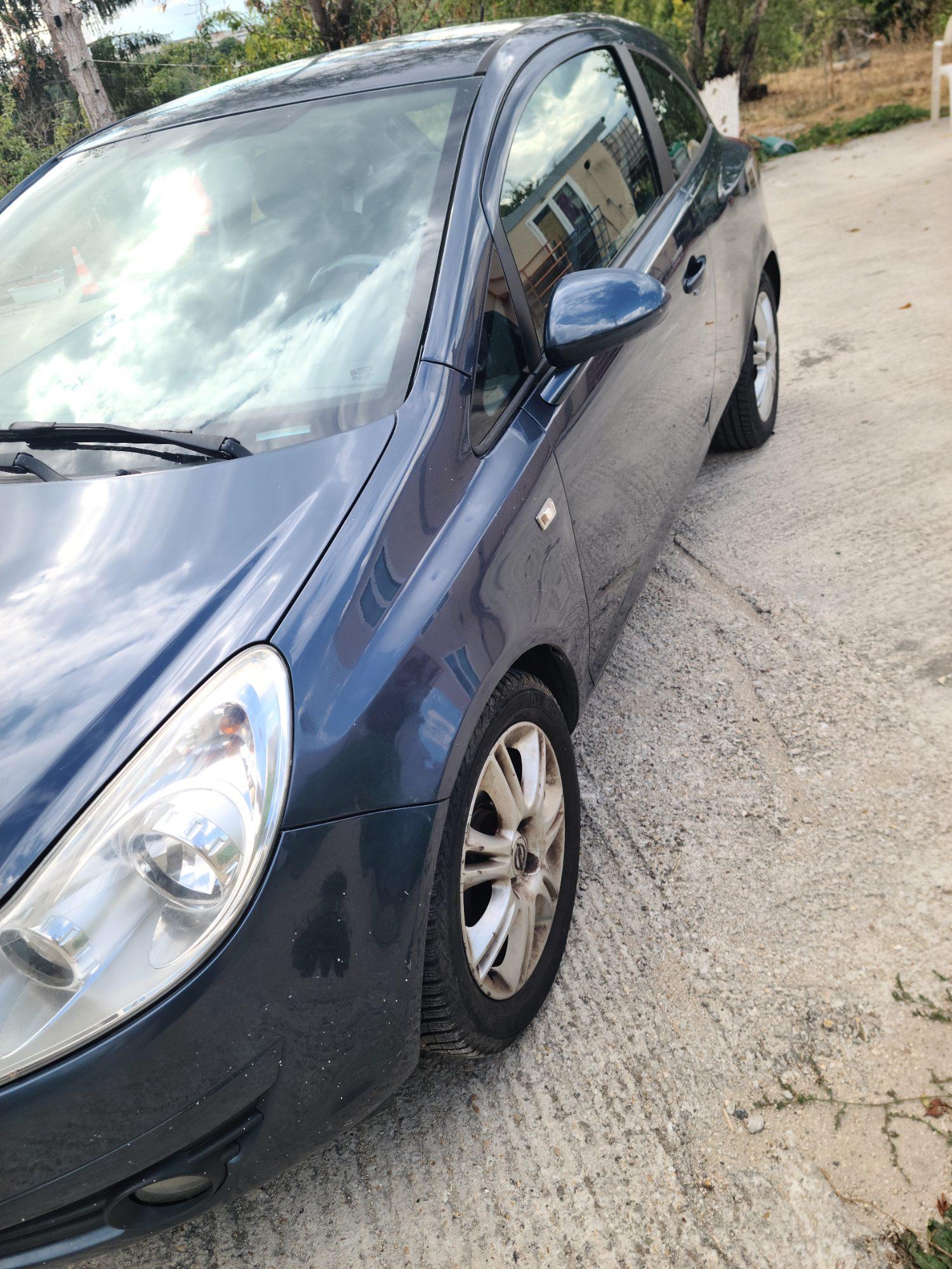 Opel corsa D — photo 5 sur 8