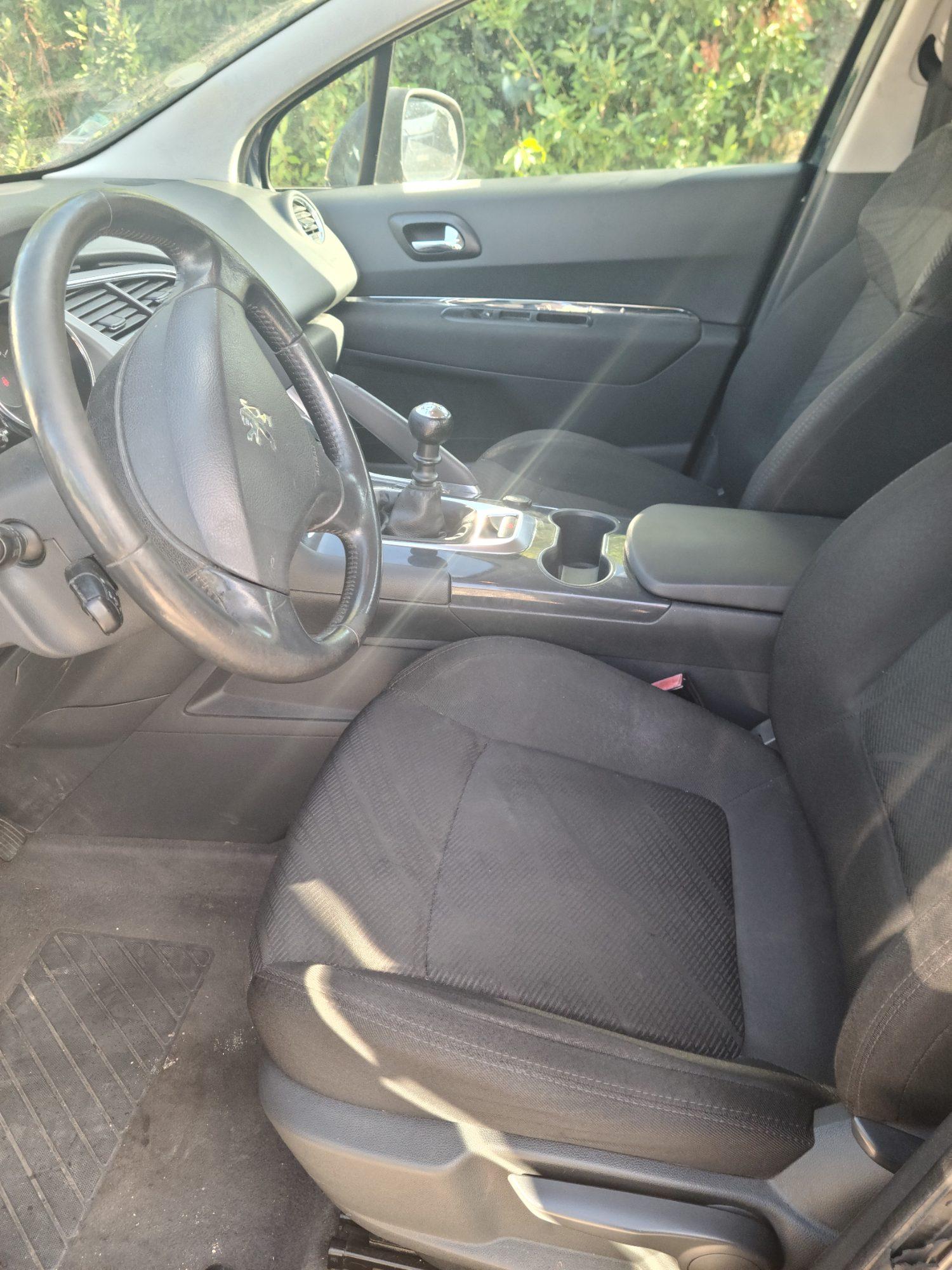 Peugeot 3008 — photo 8 sur 9