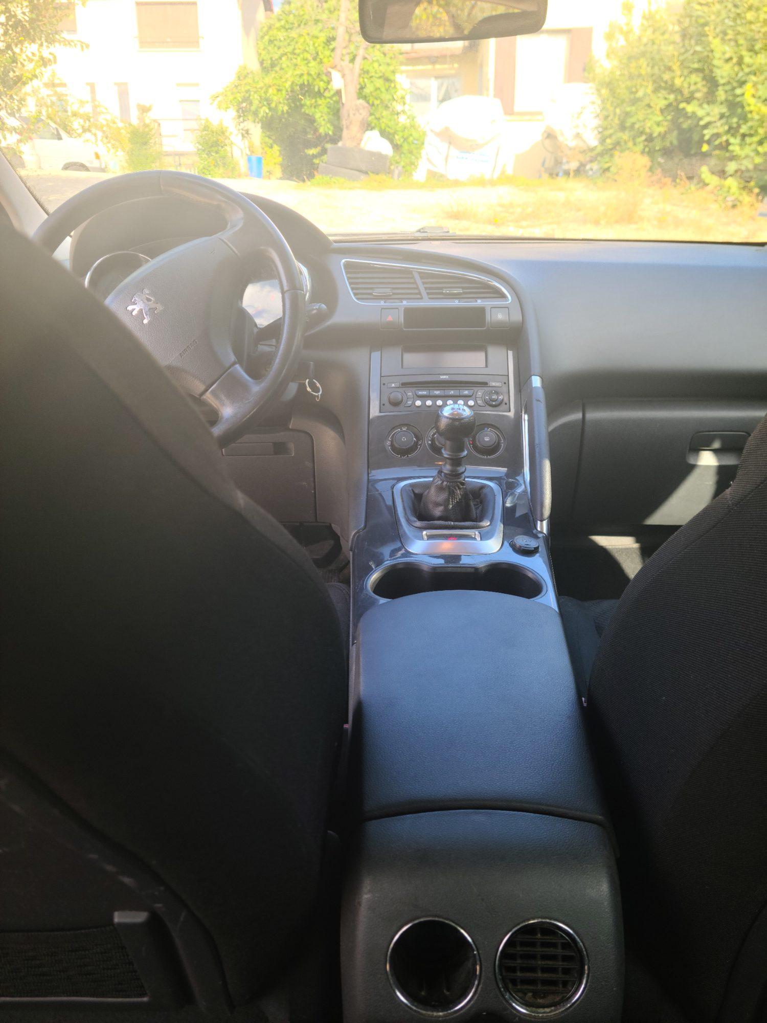 Peugeot 3008 — photo 9 sur 9